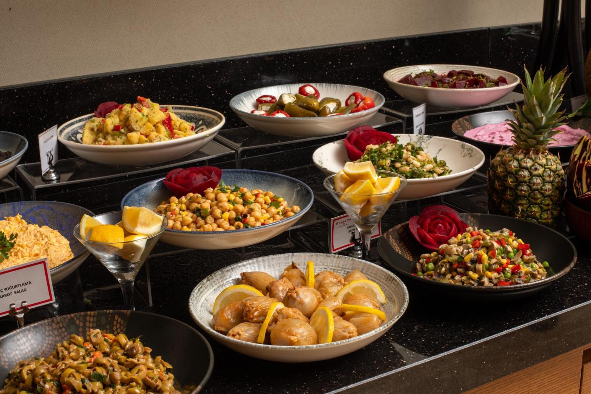 Ramada Plaza By Wyndham Istanbul Atakoy Hotel Luaran gambar